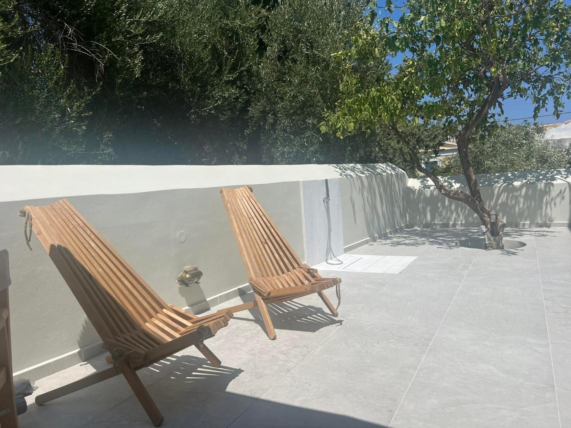 Nisomar Suites Sými Luaran gambar