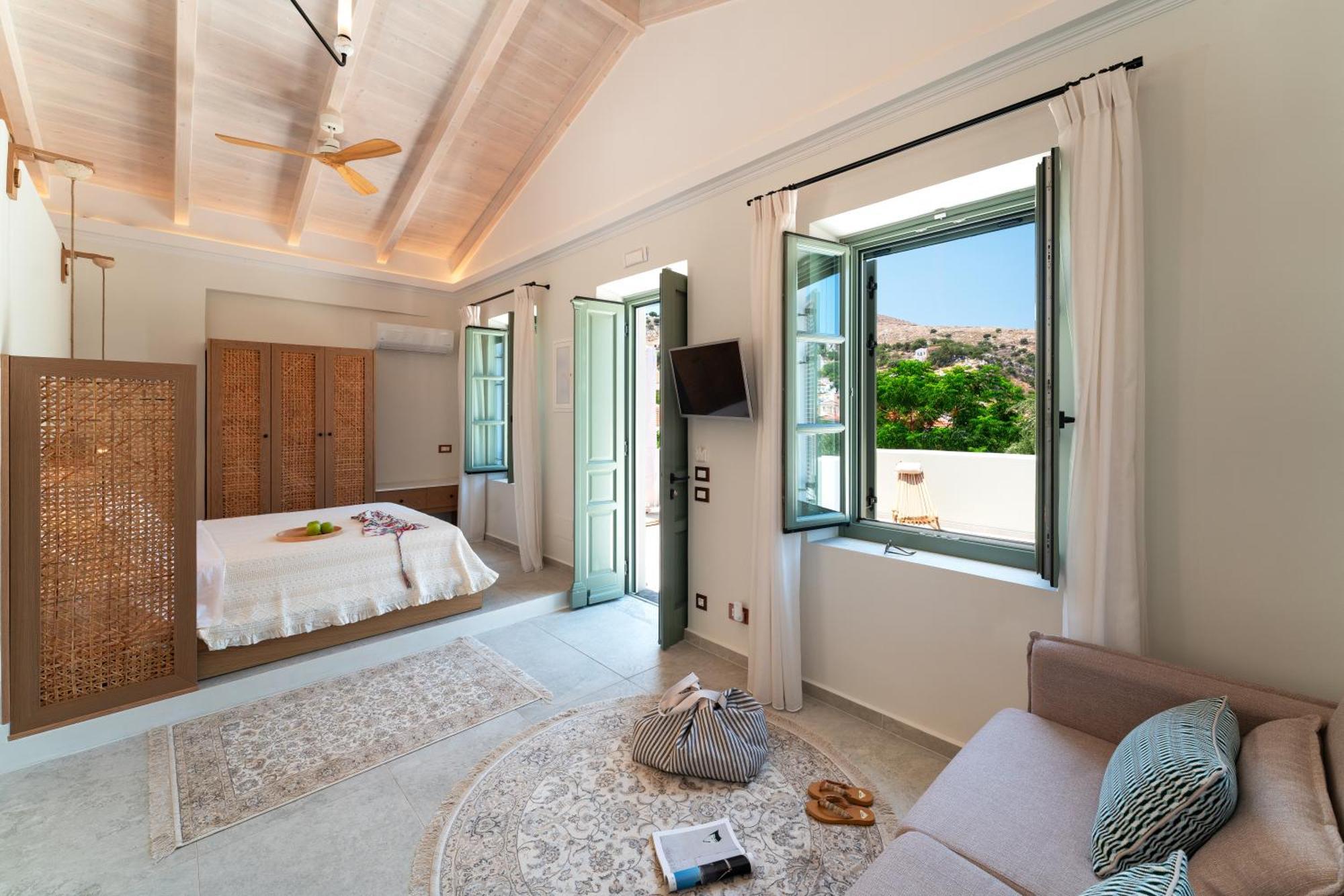 Nisomar Suites Sými Luaran gambar