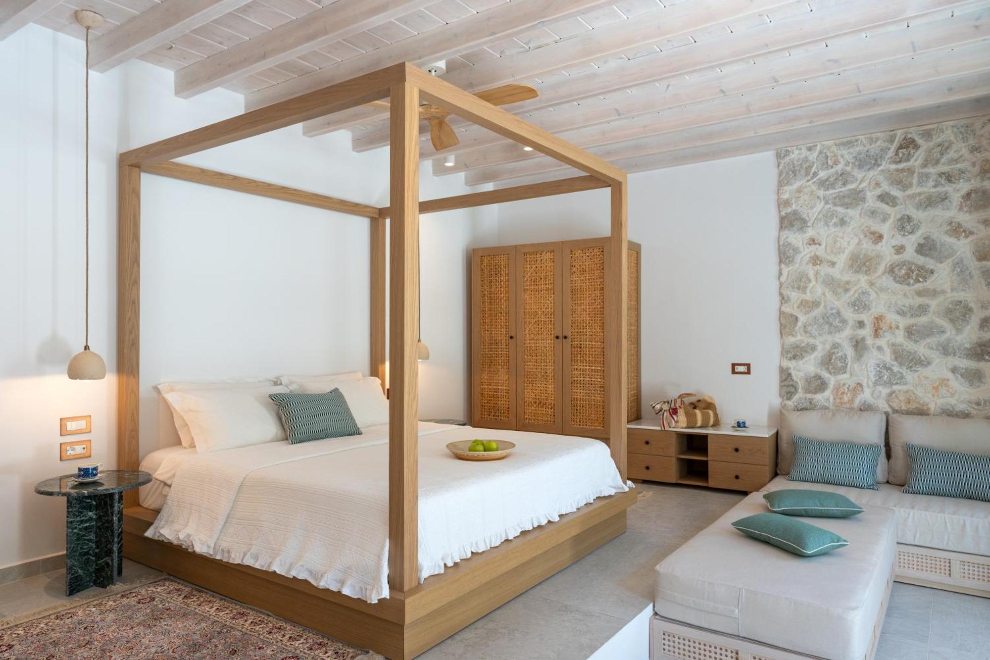 Nisomar Suites Sými Luaran gambar